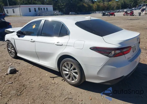 2023 Toyota Camry Le z USA, uszkodzony, nr VIN 4T1C11AK8PU149030